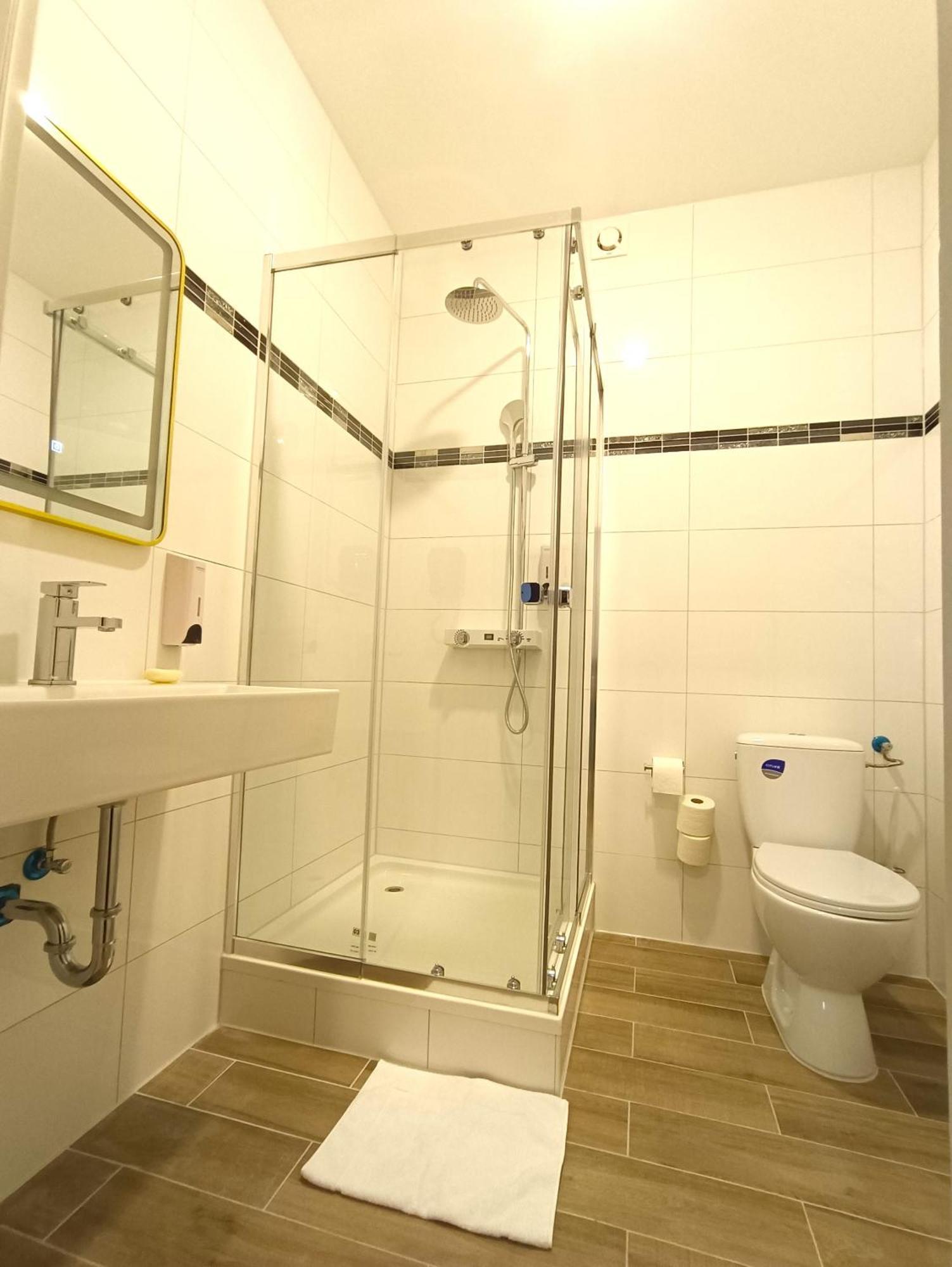 Hotel Destille Dormagen Habitación foto