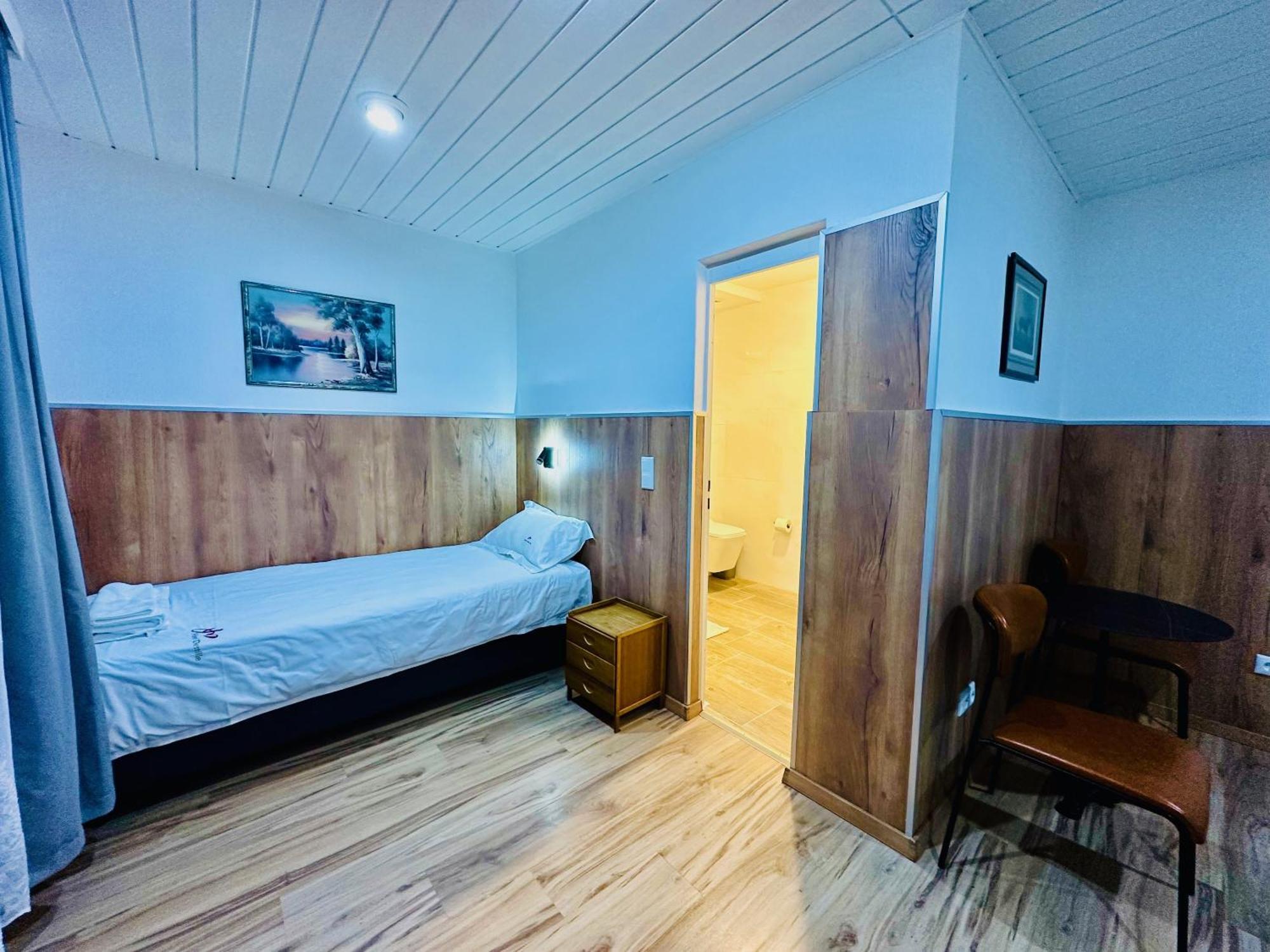 Hotel Destille Dormagen Habitación foto
