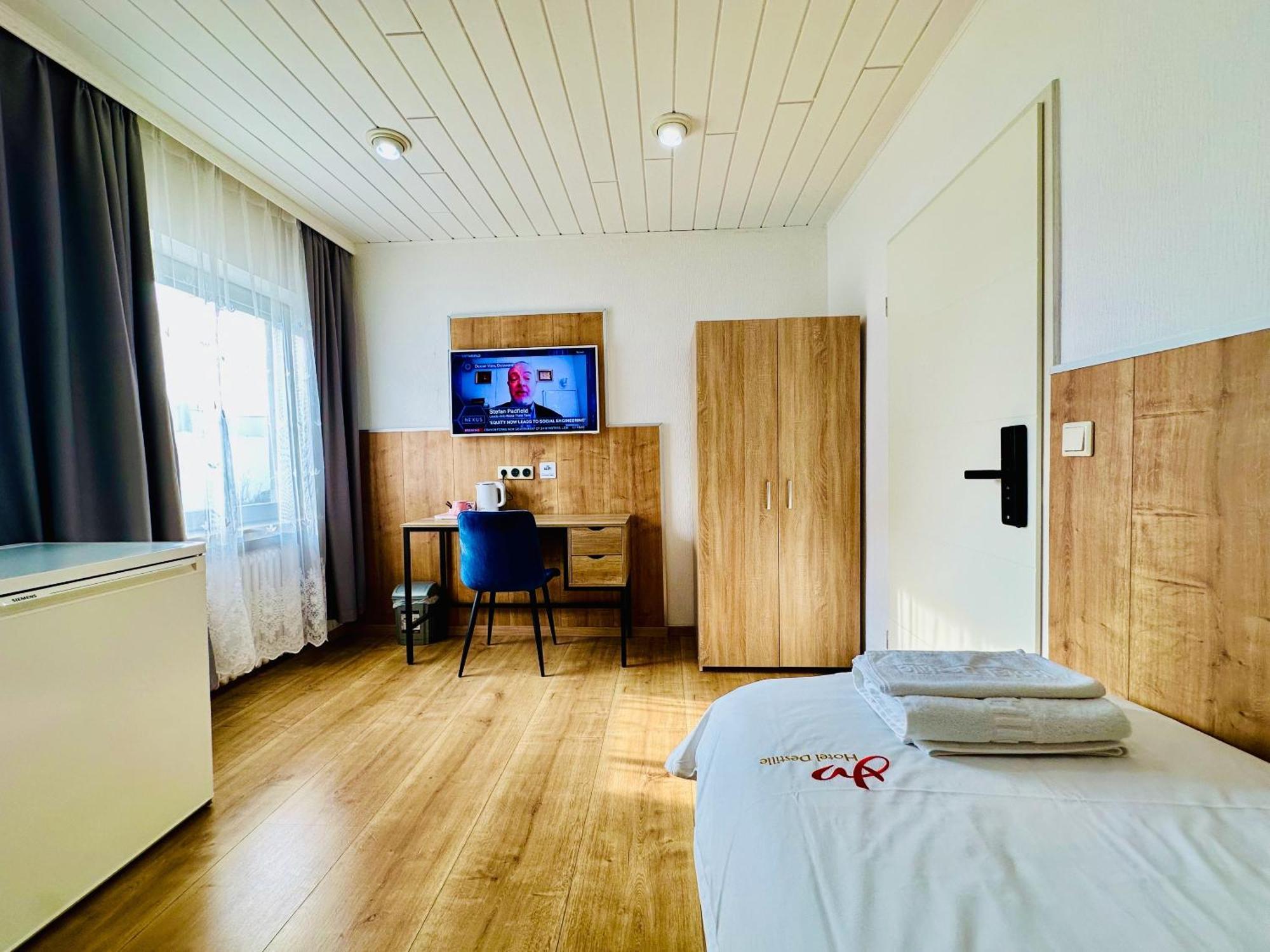 Hotel Destille Dormagen Habitación foto